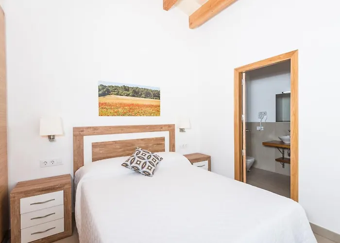 Calan Bosch Es Bruc *